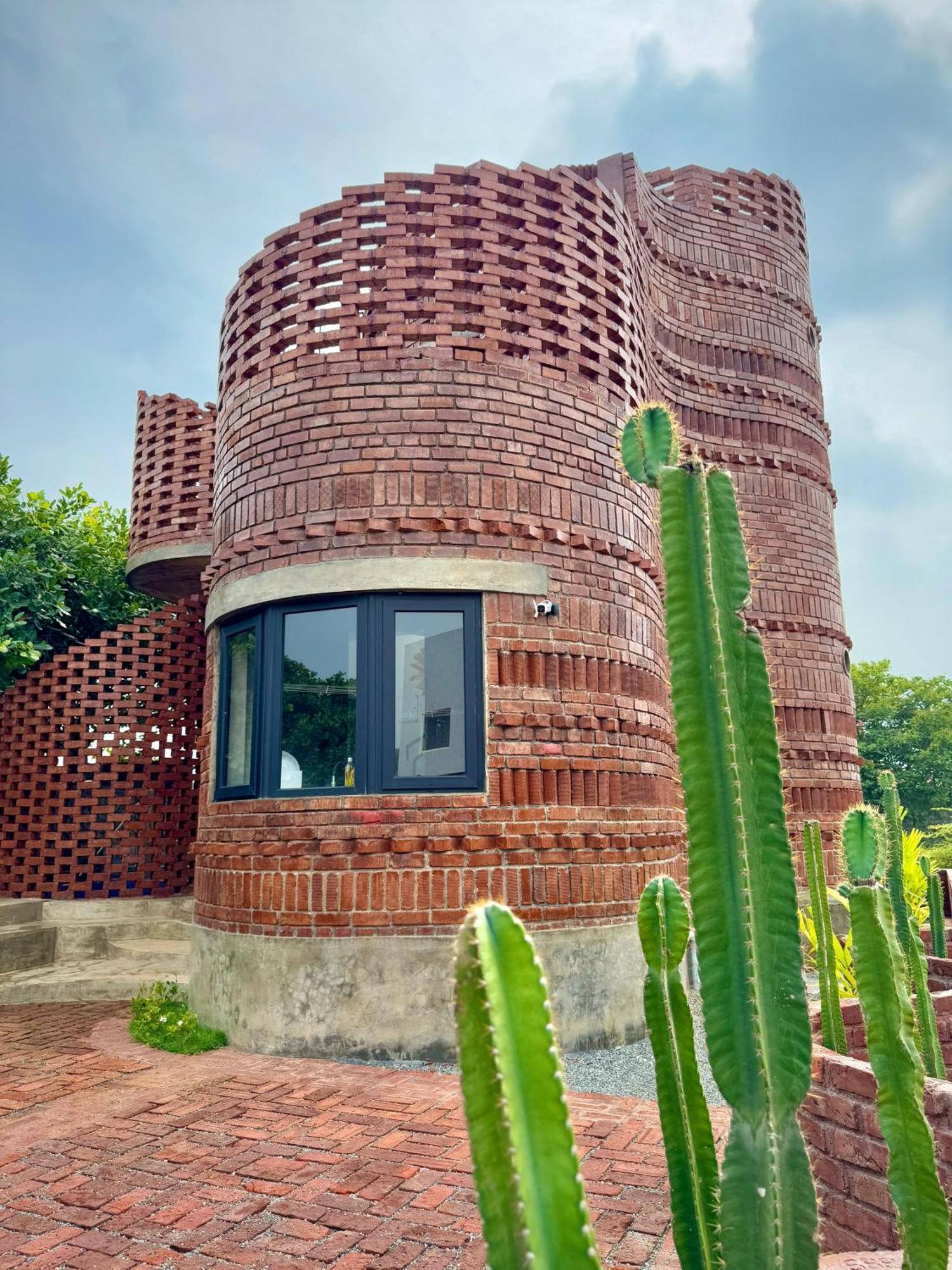 Pool Villa-House Of The Dancing Cactus Pondicherry Exteriör bild